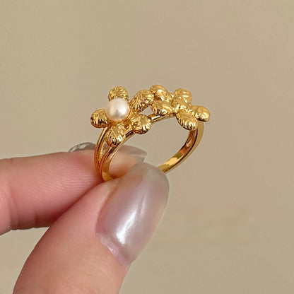 Golden Bloom Pearl Ring