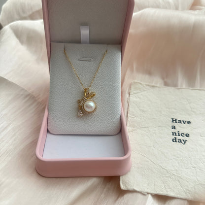 Perlenschleifenhalskette, 18 Karat vergoldet