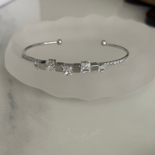 Graceful Stack - Free Mixable silver Bracelet Collection