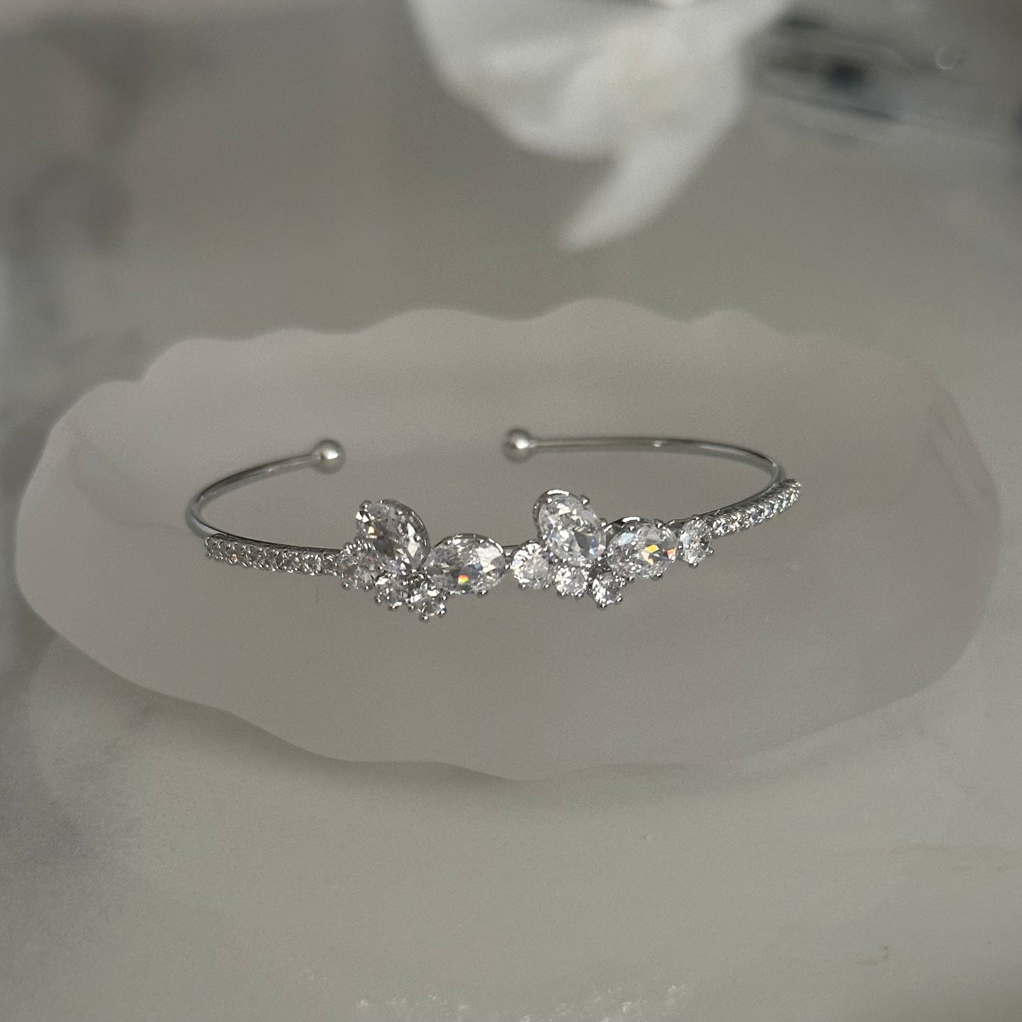 Graceful Stack - Free Mixable silver Bracelet Collection