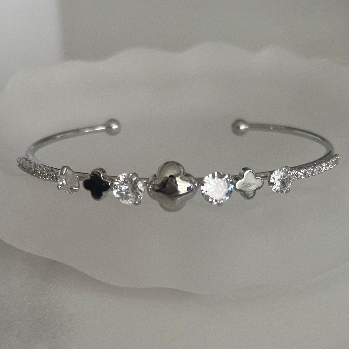 Graceful Stack - Free Mixable silver Bracelet Collection