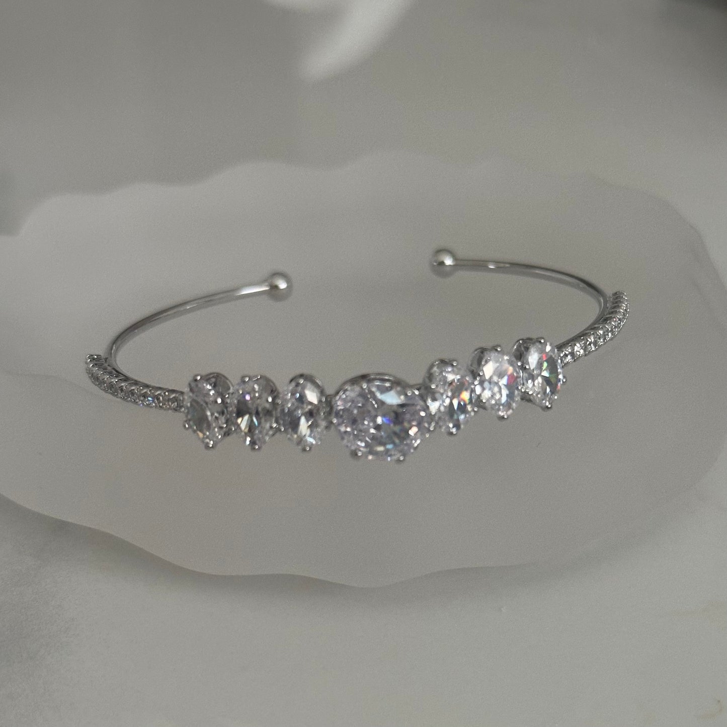 Graceful Stack - Free Mixable silver Bracelet Collection