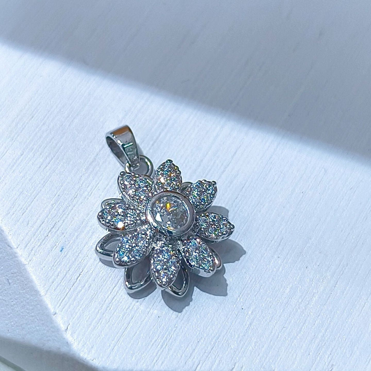 Rotating Floral & Sparkle Copper Pendant Collection style 86
