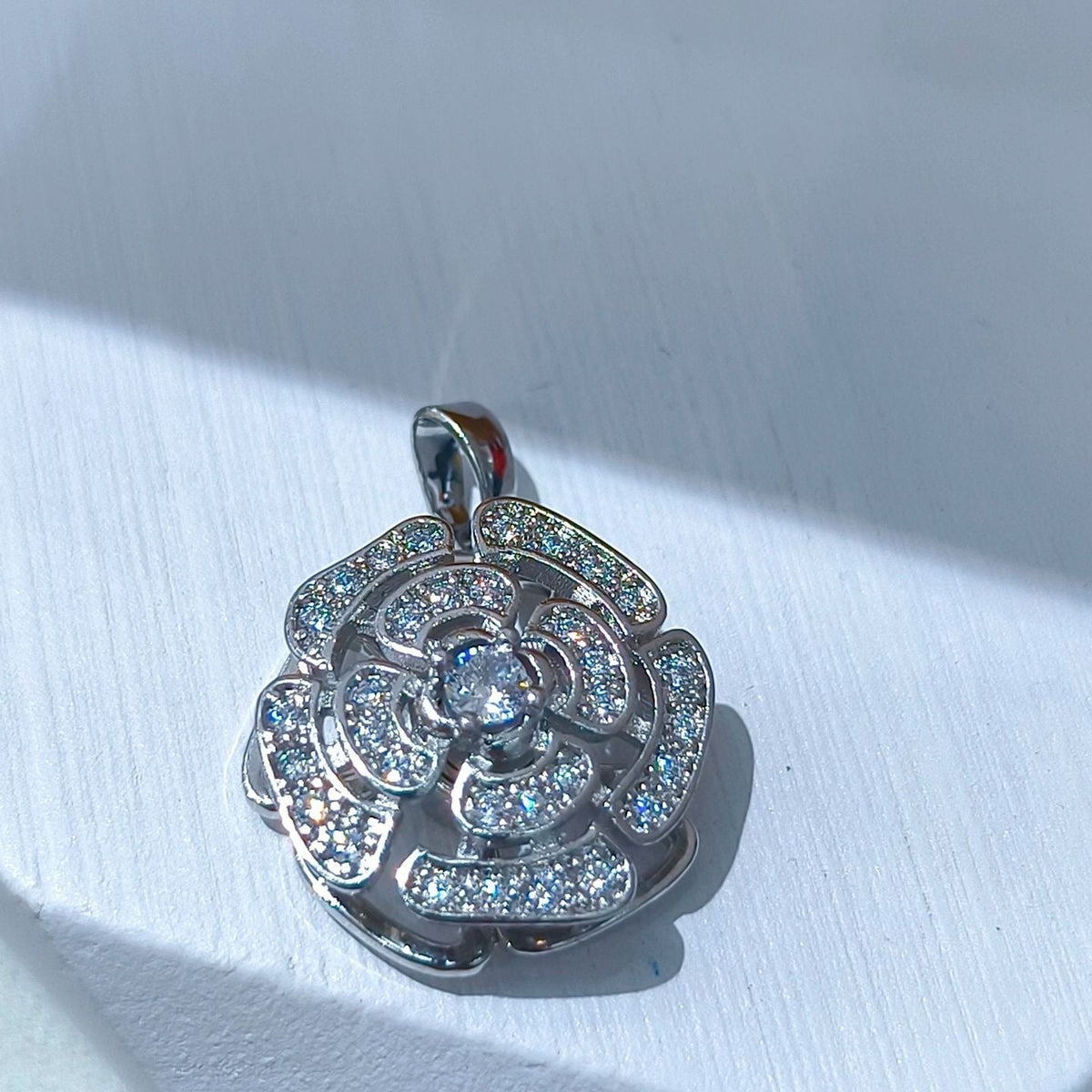 Rotating Floral & Sparkle Copper Pendant Collection style 100