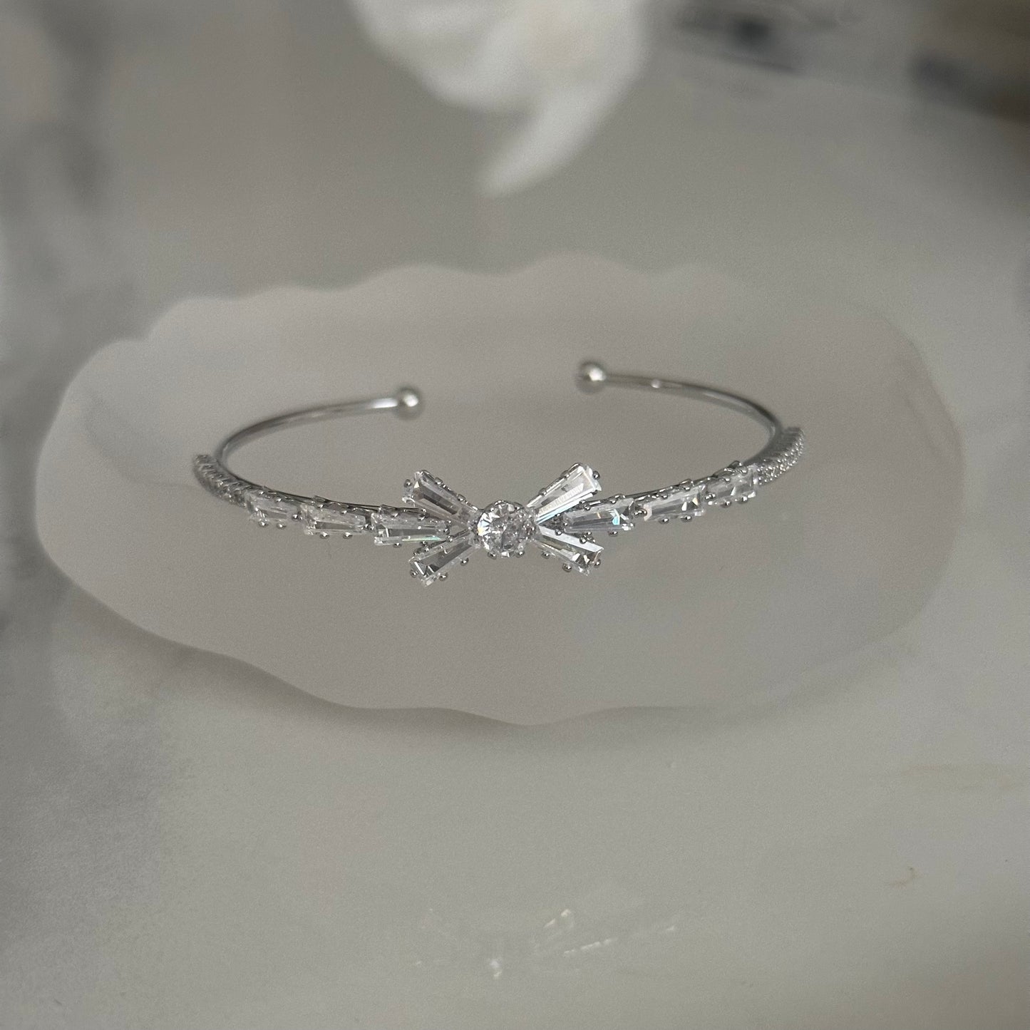 Graceful Stack - Free Mixable silver Bracelet Collection