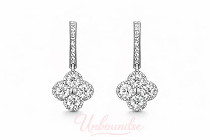 Funkelnde Kleeblatt-Ohrhänger mit 925er Silbersteckern