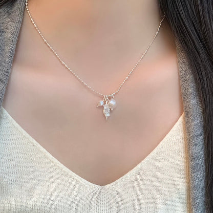 Delicate Pearl Drop Necklace