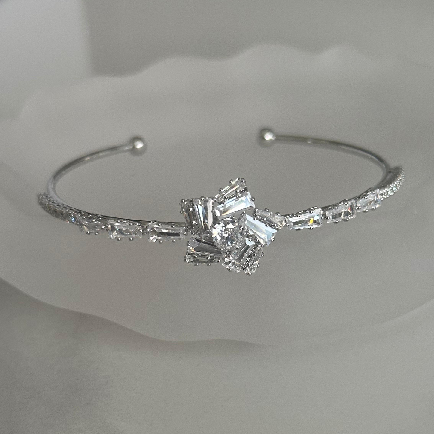 Graceful Stack - Free Mixable silver Bracelet Collection