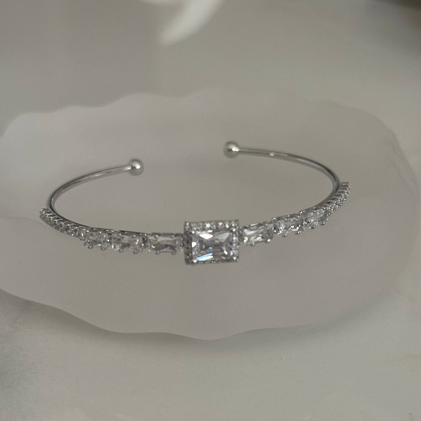 Graceful Stack - Free Mixable silver Bracelet Collection