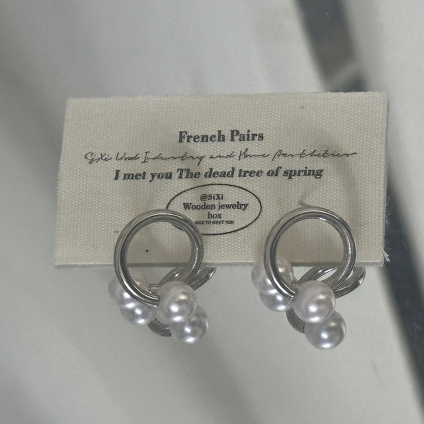 Perlenwickel-Ohrstecker aus Silber